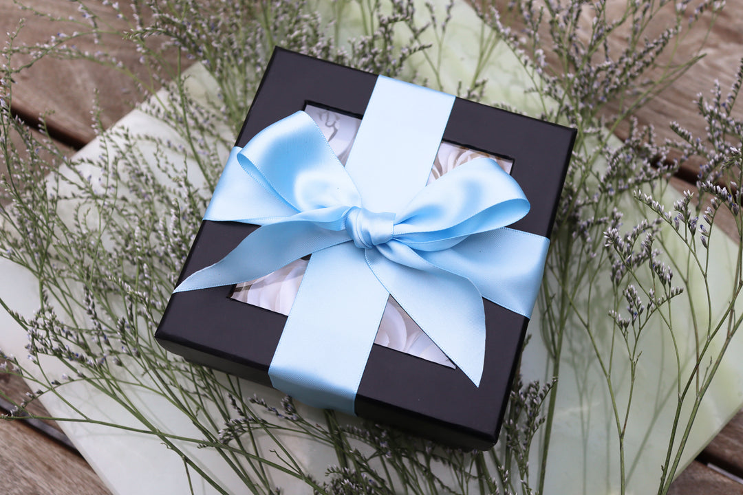 Diamonds&PearlsBox Set1000個限定！ Supreme Celebration Gift Set – Pearl Street Caviar